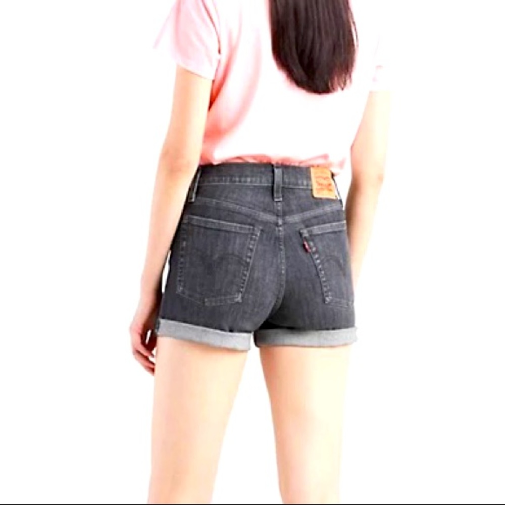 Levi’s Wedgie Fit High Waist Grey Shorts- Size 29
